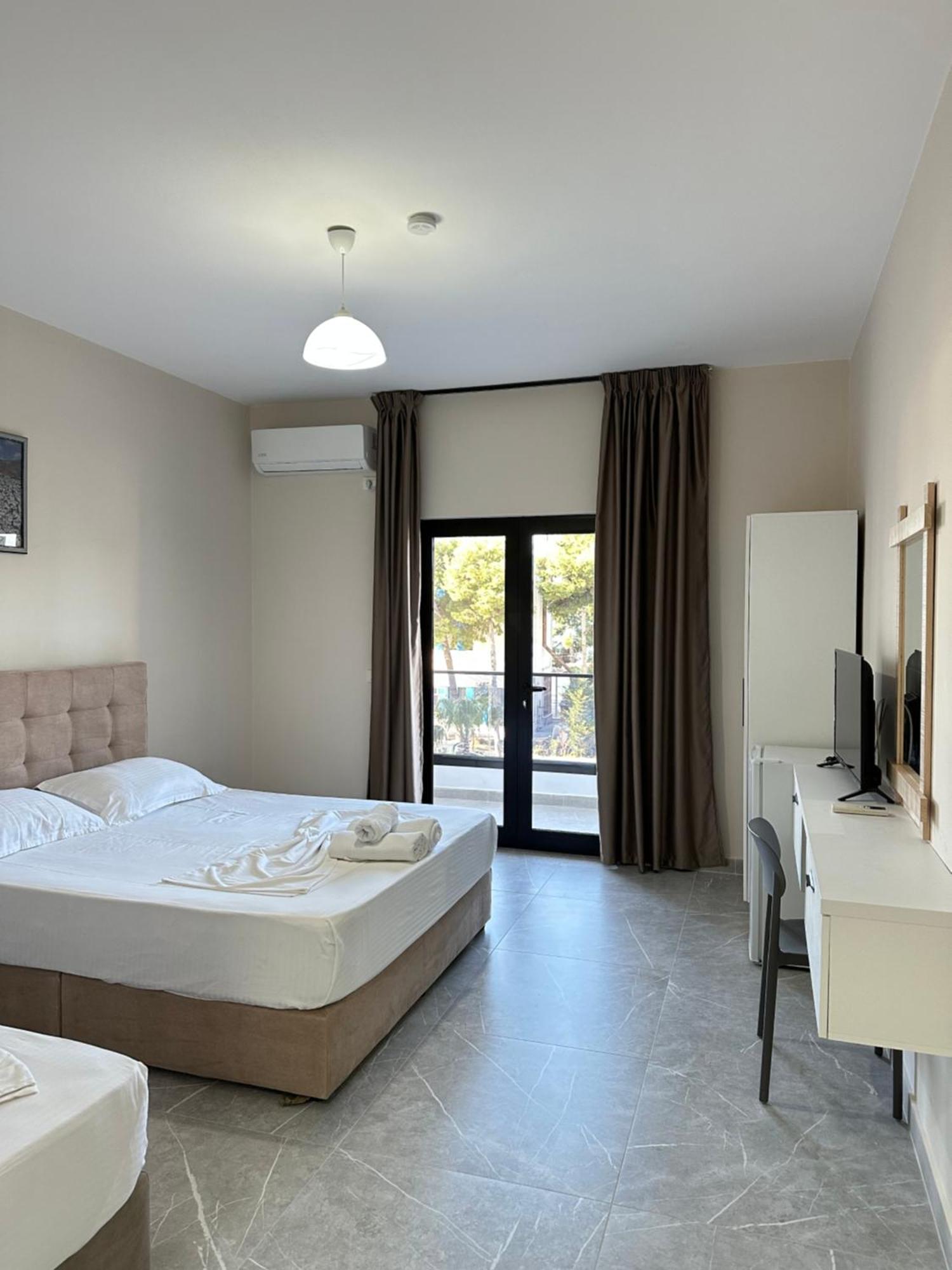 Molla Hotel Restorant Shëngjin 외부 사진