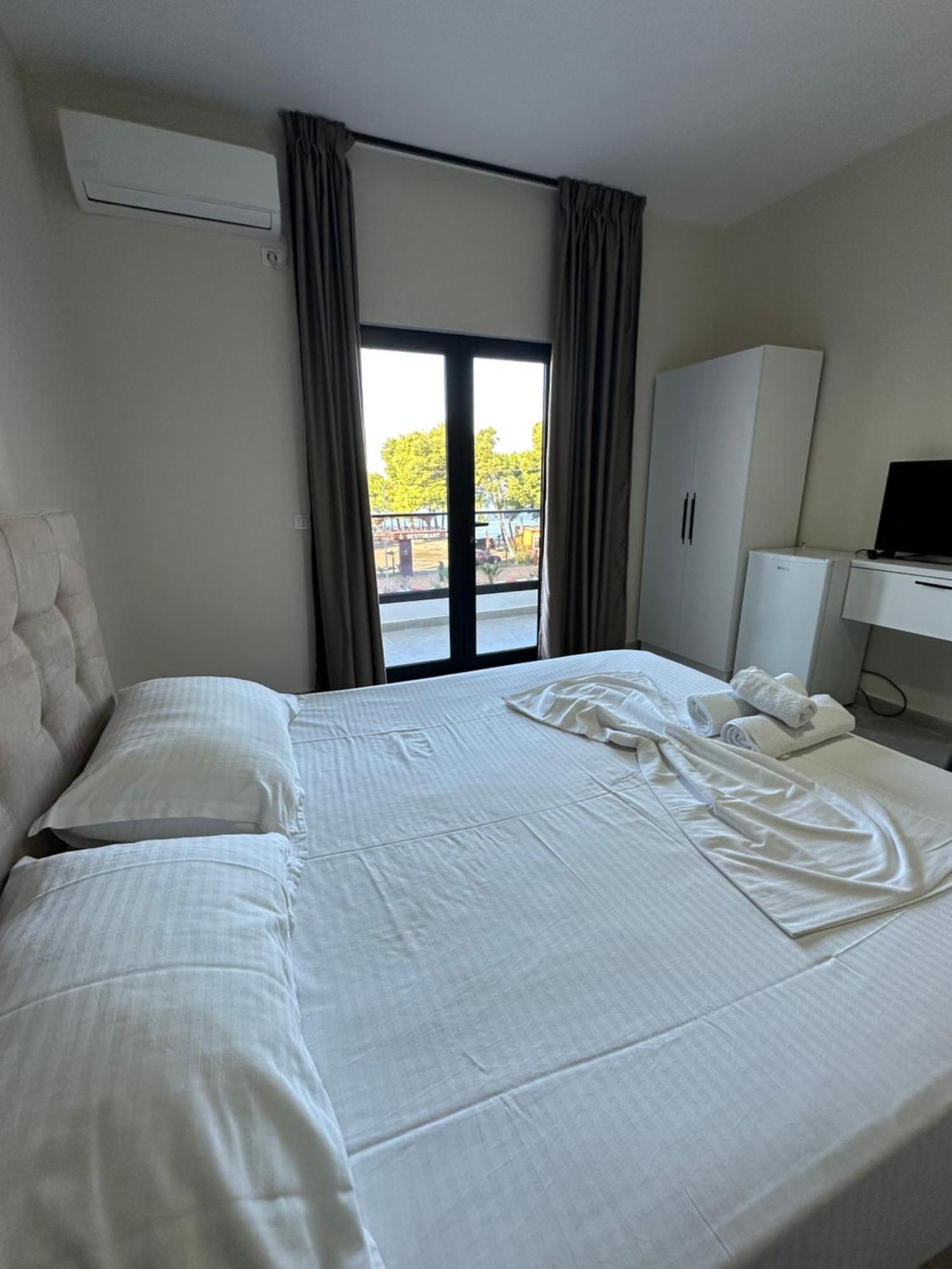 Molla Hotel Restorant Shëngjin 외부 사진