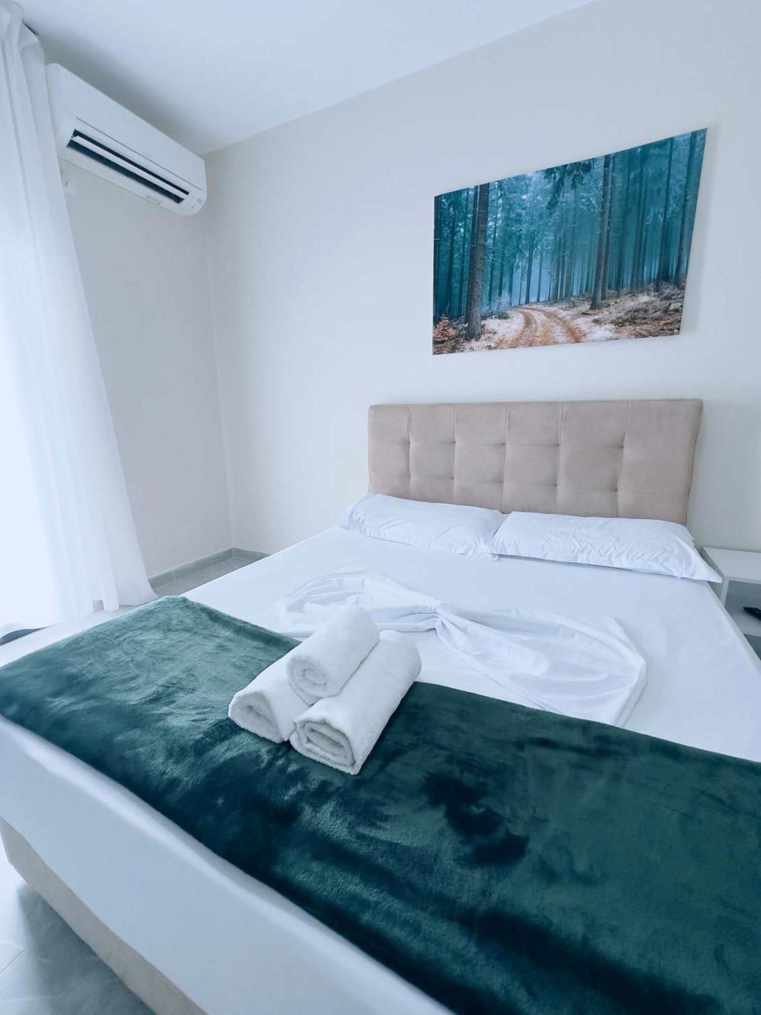 Molla Hotel Restorant Shëngjin 외부 사진